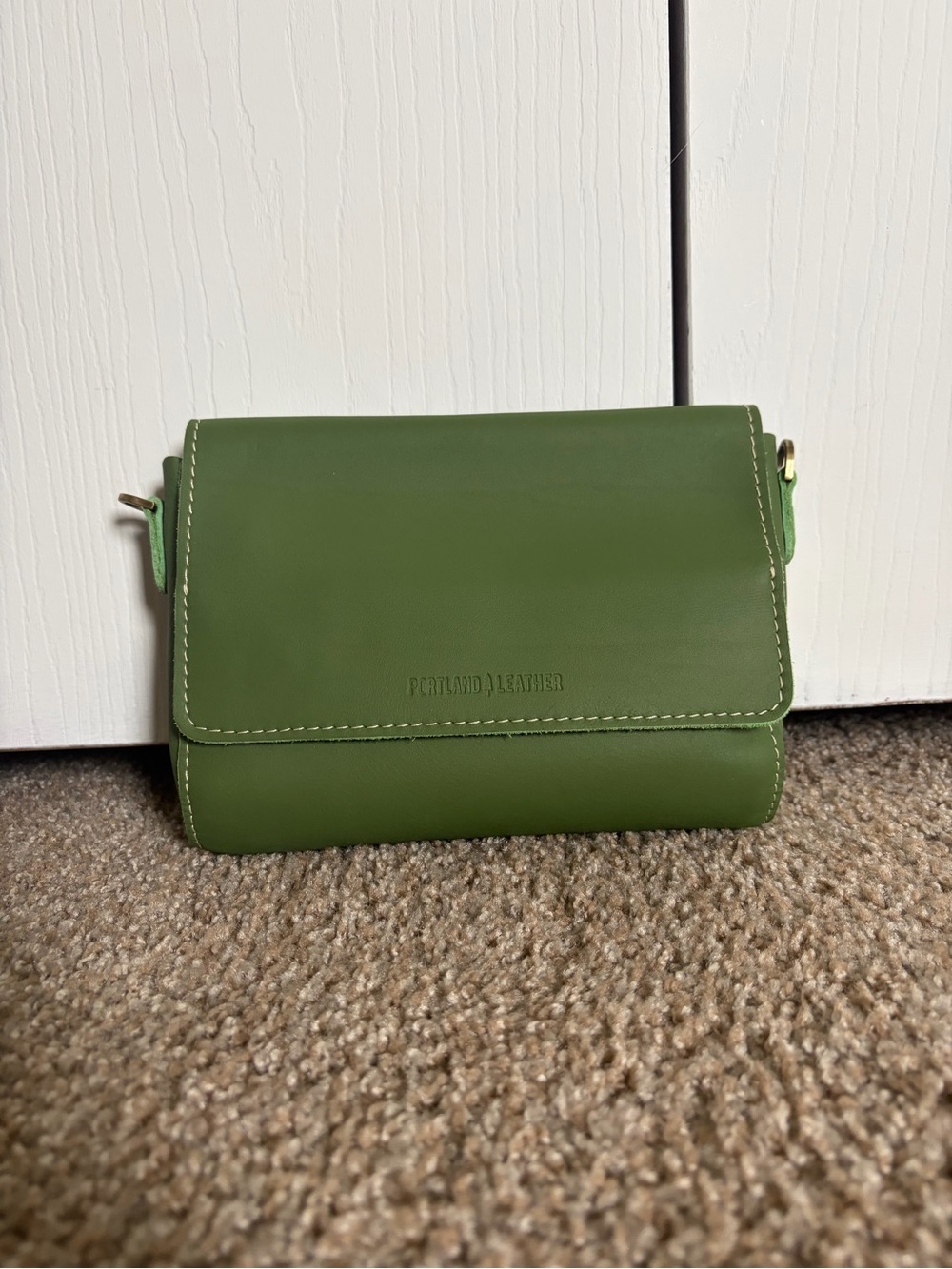 Portland Leather Goods Large Metro Crossbody Bag in Matcha NWOT 🍵